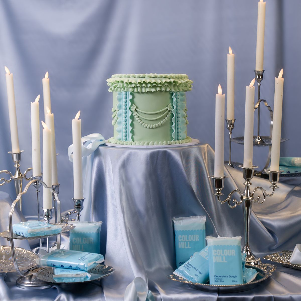 Colour Mill Fondant Decorators Dough Baby Blauw 250g
