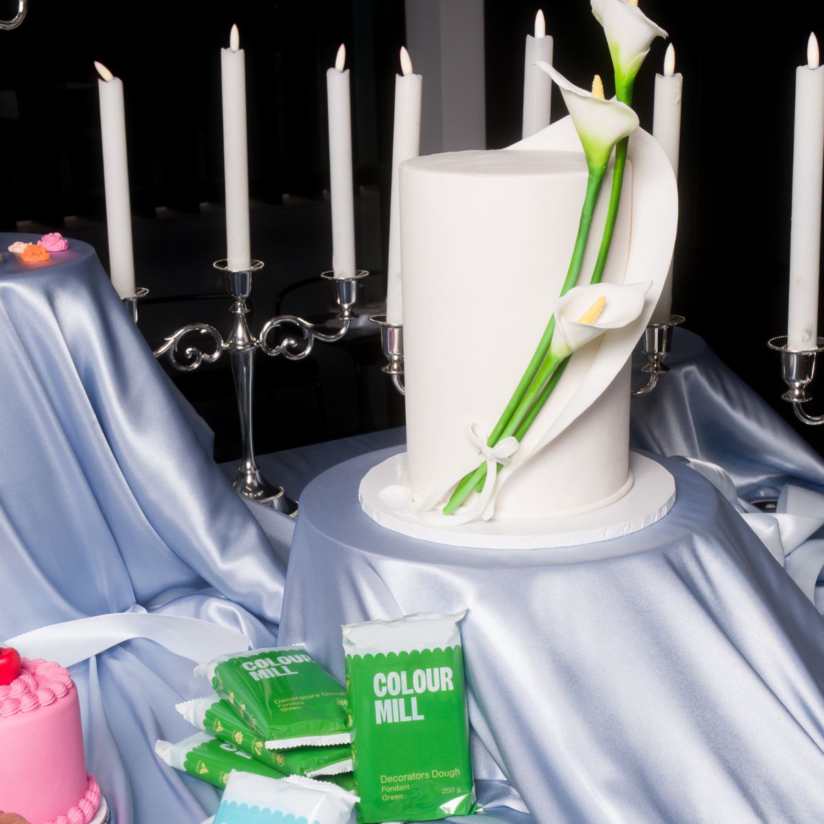 Colour Mill Fondant Decorators Dough Groen 250g