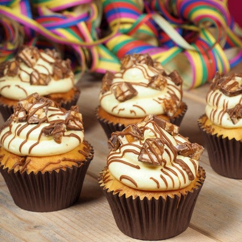 Get your snickers cupcakes