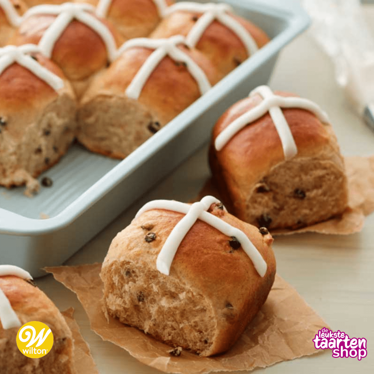 Warme Paasbroodjes