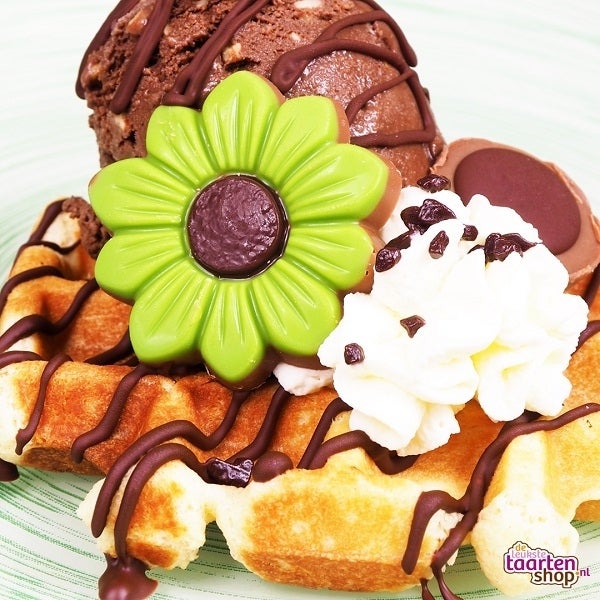 Wafels met chocolade ijs