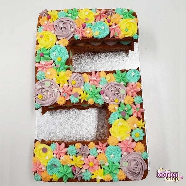 Unicorn cookie cake