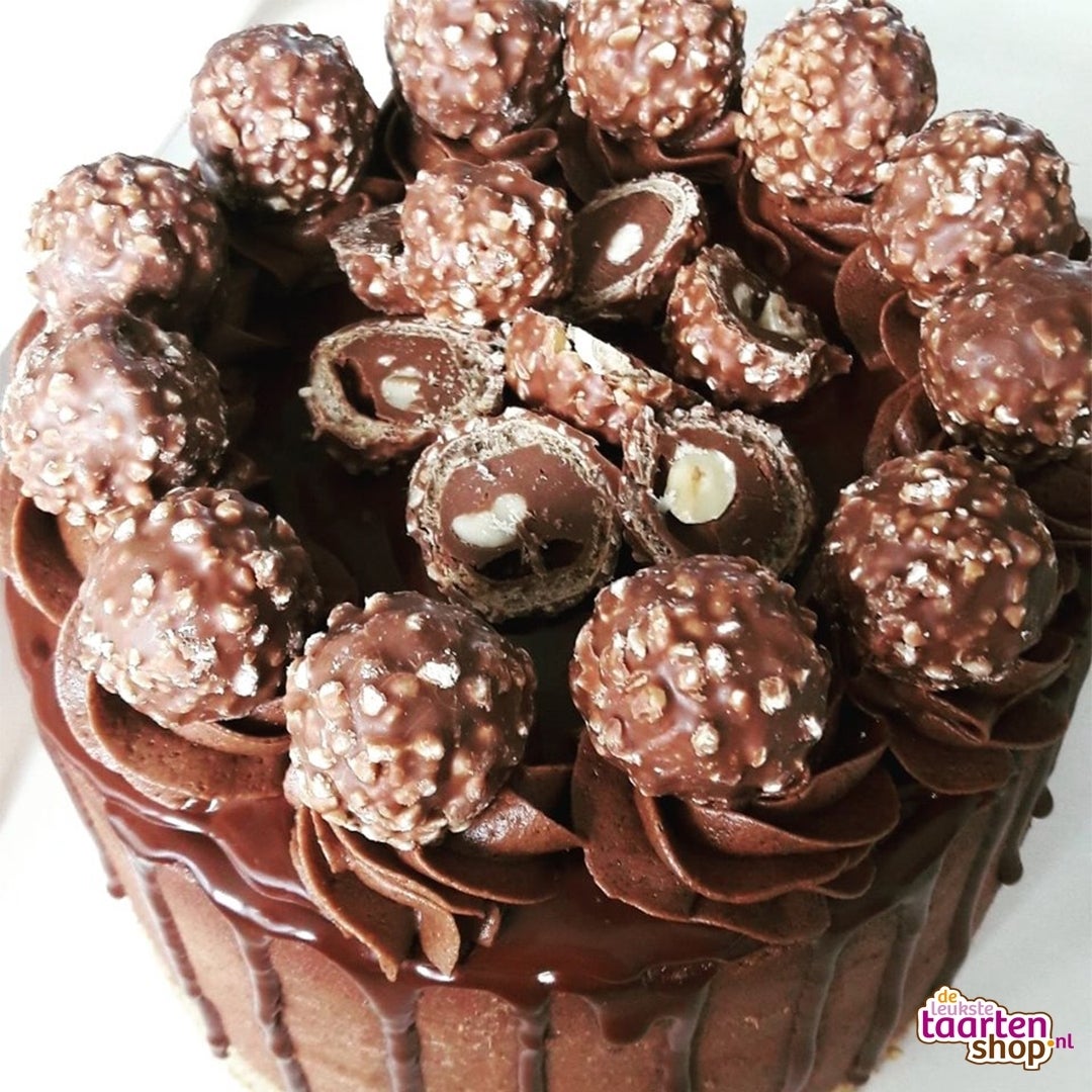 Ferrero rocher chocolade taart door Amani Sweets