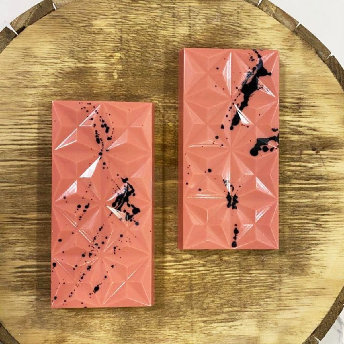 BWB Chocolate Mould 3 delig Chocoladereep Driehoekig Detail